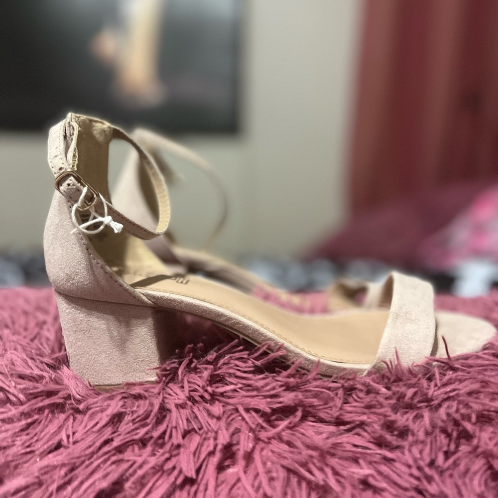Brash Blush Pink Heeled Sandals size 6 1/2W